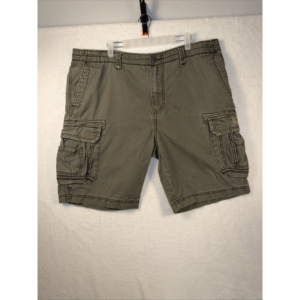 Unionbay Survivor Cargo Shorts Mens Size 42 Olive Khaki 90s Grunge Y2K - Picture 2 of 7